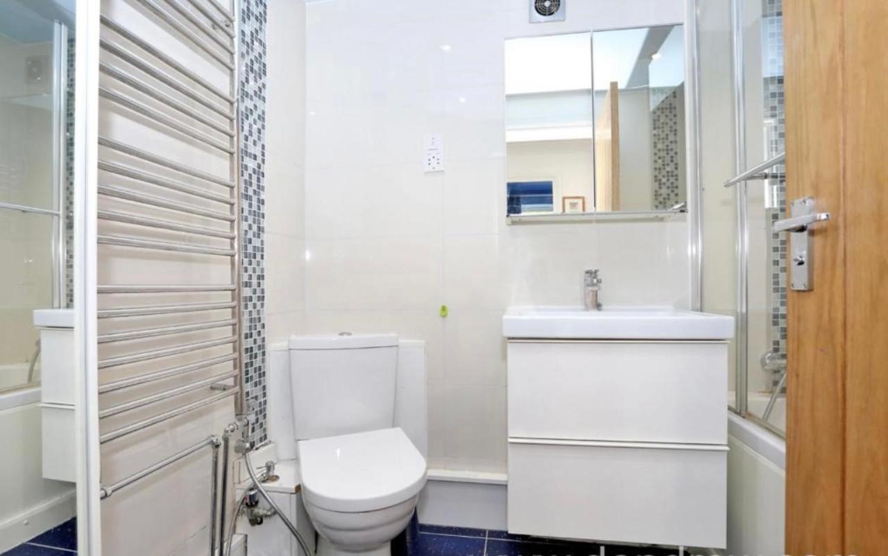 Luxury Double Blue Room Londyn Zewnętrze zdjęcie