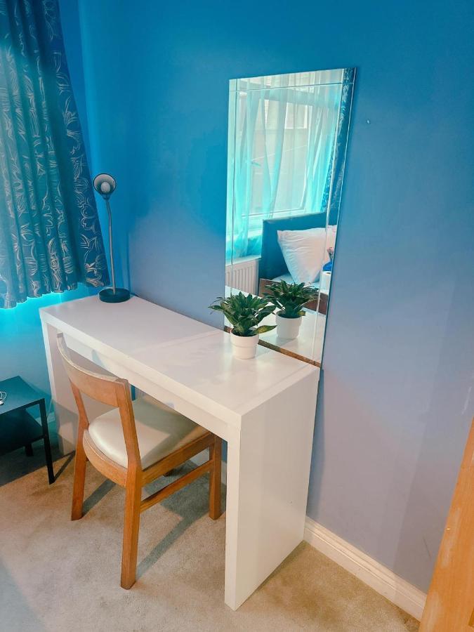 Luxury Double Blue Room Londyn Zewnętrze zdjęcie